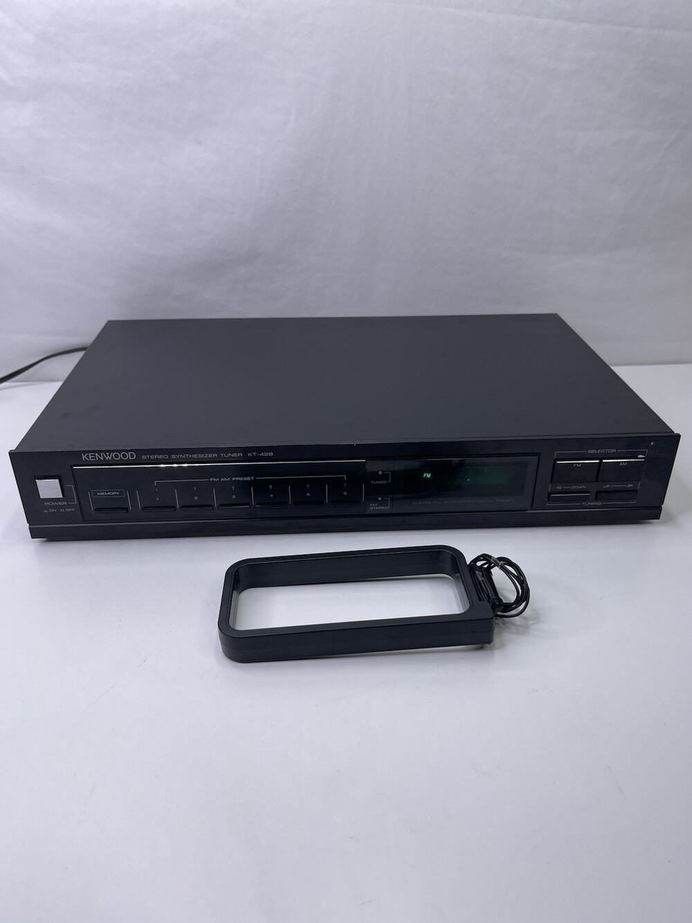 Vintage Kenwood KT-42B AM FM Stereo Synthesizer Tuner - Tested & Working